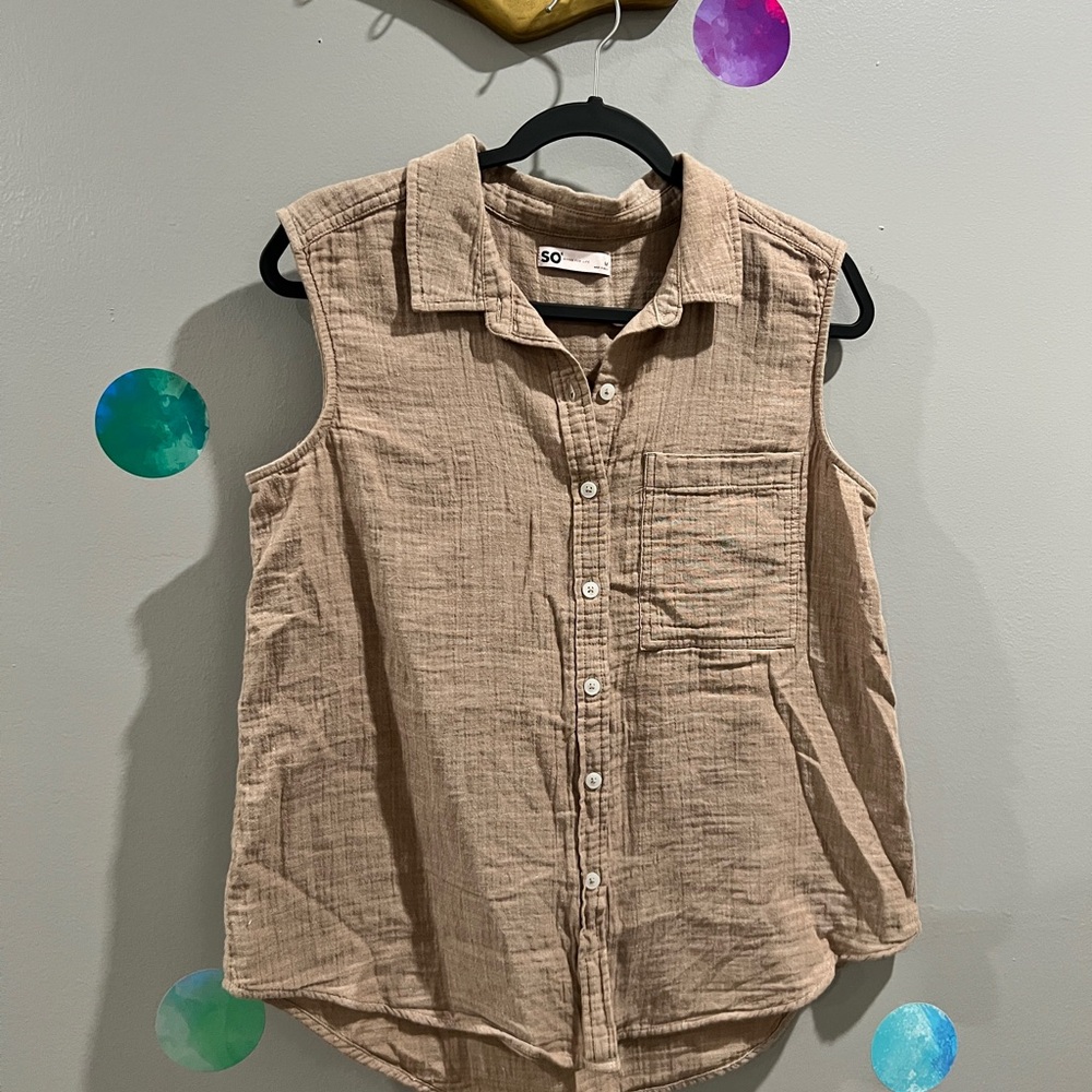 SO Women's Button Down Tan Sleeveless Shirt